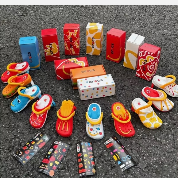 McDonald’s Croc Toy - Picture 5 of 7